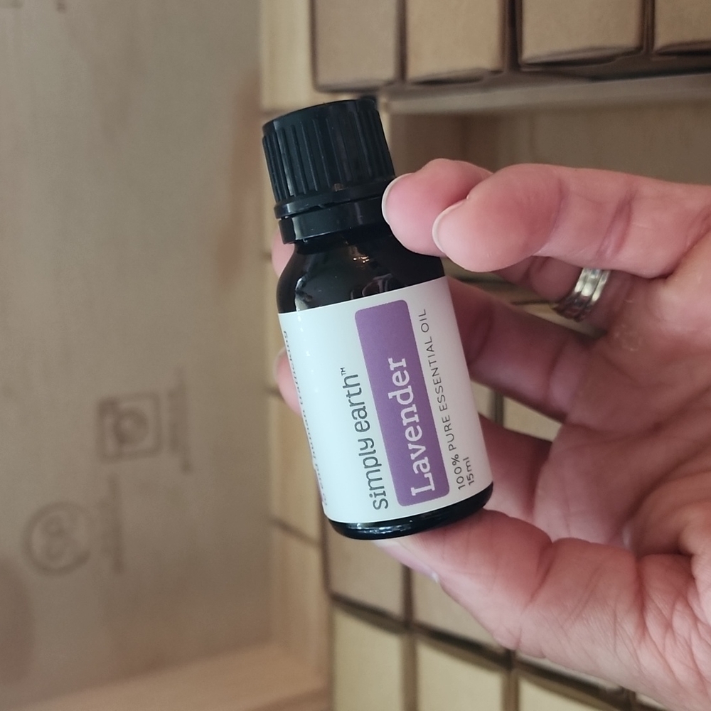 Simply Earth Lavender essential oil 15ml